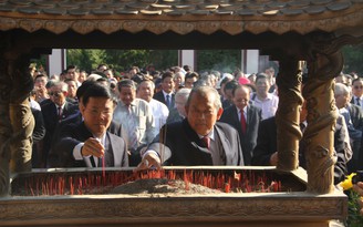 Lãnh đạo Trung ương dâng hương tại Điện thờ Tây Sơn Tam Kiệt