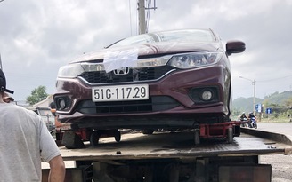 Bình Định: Tạm giữ một ô tô do lái xe không chấp hành hiệu lệnh của CSGT