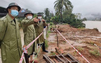 Chủ tịch UBND tỉnh Bình Định: Ưu tiên di dời người dân vùng nguy cơ sạt lở