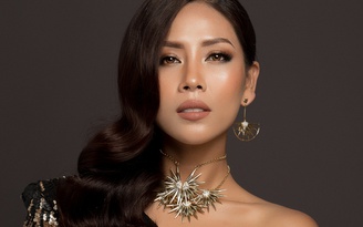 Nguyễn Thị Loan mở màn show diễn của Đức Vincie sau giấc mơ Hoa hậu Hoàn vũ