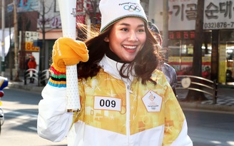 Thanh Hằng sang Hàn Quốc rước đuốc Olympic Mùa đông 2018