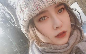 Goo Hye Sun hẹn gặp Ahn Jae Hyun tại tòa