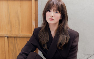 Song Hye Kyo thay đổi phong cách ấn tượng