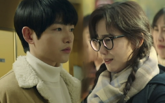 Chuyện tình của Song Joong Ki trong ‘Cậu út nhà tài phiệt’ bị chê nhạt