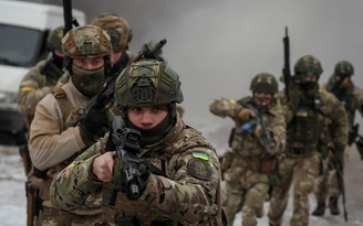 Lo ngại quân Nga từ Belarus, quân đội Ukraine tập trận gần biên giới