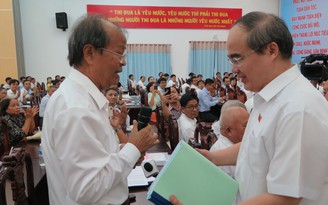 Nhiều người dân Q.2 xuống Bình Chánh gặp Bí thư Nguyễn Thiện Nhân