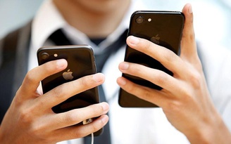 iPhone giá rẻ kỷ lục của Apple đang thu hút người dùng