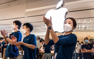 Apple bắt đầu tăng lương cho nhân viên bán lẻ