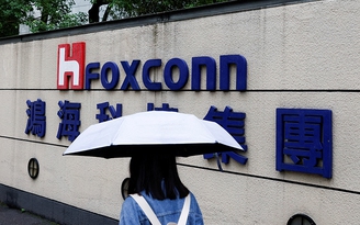 Foxconn thưởng 1.800 USD cho công nhân ở lại ‘thành phố iPhone’