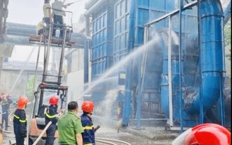 Bình Dương: Cháy nổ lò hút bụi, công nhân hốt hoảng bỏ chạy khỏi nhà xưởng