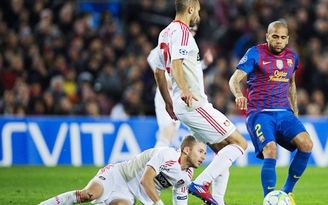 Leverkusen tận dụng Barcelona 'không Messi'