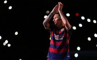 Messi trở lại, El Clasico vẫn bị khủng bố làm lu mờ