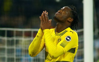 Batshuayi bị phân biệt chủng tộc trên sân Ý