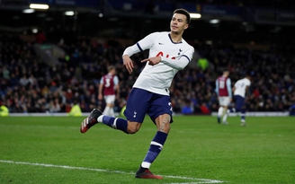 Kết quả bóng đá Ngoại hạng Anh đêm 7.3: Tottenham tiếp tục hòa