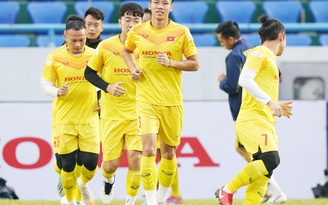 Lịch thi đấu, lịch phát sóng bóng đá VN hôm nay 23.12: Ông Park đấu với... ông Park