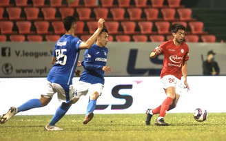 Lịch truyền hình trực tiếp V-League hôm nay 19.3: Lee Nguyễn rực sáng ở derby?