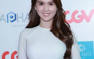 Ngọc Trinh mặc áo dài trắng ra mắt phim Vòng eo 56