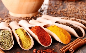 5 loại gia vị tốt cho da nên có trong bữa ăn