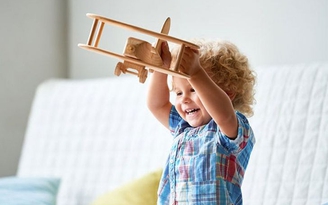 Tạo thói quen làm việc nhà cho trẻ ngay từ khi còn bé