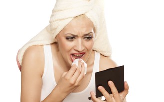 Cách giải quyết mọi rắc rối liên quan đến son môi