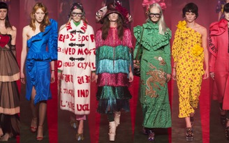 Màn trình diễn huyền ảo của Gucci tại Milan Fashion Week
