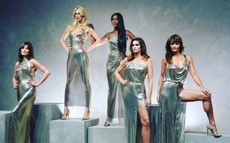 Chiến dịch mùa xuân 2018 đáng mong đợi của Versace