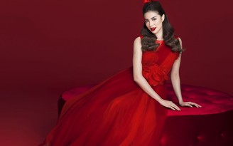 9 trang phục sắc đỏ rực rỡ của Hoa hậu Phạm Hương