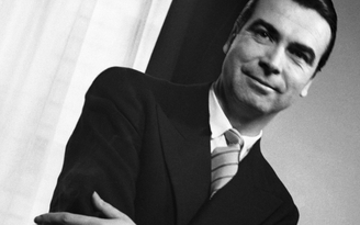 Triển lãm về cuộc đời nhà thiết kế Cristóbal Balenciaga