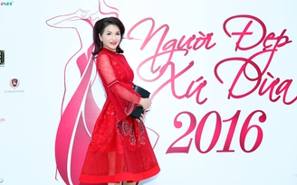 Hoa hậu Lê Thanh Thúy diện đầm đỏ sang trọng làm giám khảo