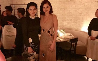 Nữ tỉ phú Thủy Tiên dự tiệc cùng Selena Gomez