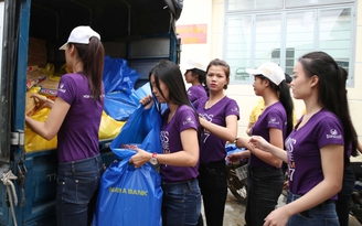 Ứng viên HHHV VN tiếp tục hành trình thiện nguyện