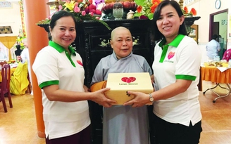 Love Stone cùng hành trình “Trao sức khỏe – Gửi yêu thương”