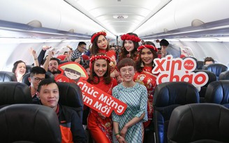 AirAsia đón tết 2018 với màn nhảy sôi động ngay trên chuyến bay