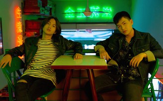 Mr.Siro “vượt mặt” chủ nhân bản hit Hongkong1 trên BXH nhạc Việt