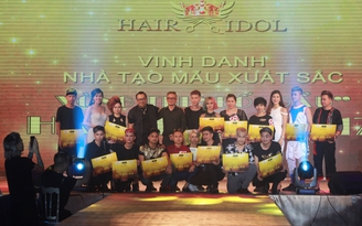 Ca sĩ Khánh Phương làm nóng không khí đêm đối đầu Hair Idol
