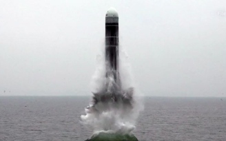 Triều Tiên lại bắn thử tên lửa đạn đạo từ tàu ngầm, Hàn Quốc, Nhật Bản lo ngại