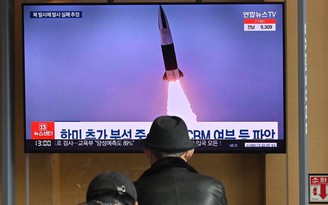 Triều Tiên bắn thử tên lửa khổng lồ, Hàn Quốc cũng bắn thử tên lửa để phản ứng