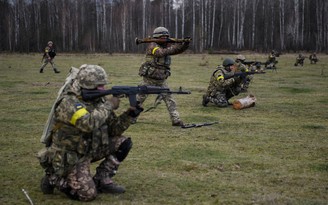 Quân đội Anh bị tố sử dụng công nghệ gián điệp bất hợp pháp ở Ukraine