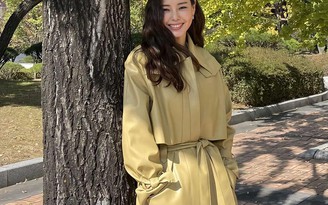 Style đời thường năng động sang chảnh của Hoa hậu đẹp nhất xứ Hàn Honey Lee