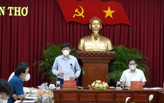 Bộ Y tế đề nghị Cần Thơ tiêm vắc xin Covid-19 diện rộng và tiêm nhanh hơn