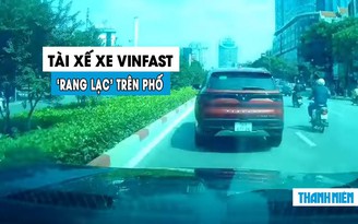 Tài xế lái xe VinFast chạy như ‘rang lạc’, tạt đầu hàng loạt xe trên phố