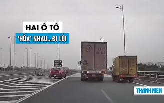 Kinh hoàng hai ô tô ‘đôi bạn cùng lùi’, suýt gây tai nạn trên cao tốc