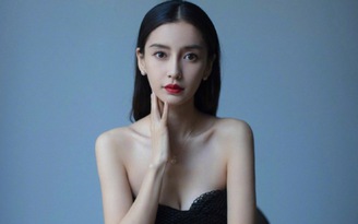 AngelaBaby hoảng loạn tháo chạy khỏi khách sạn vì động đất lớn ở Tứ Xuyên