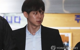 Park Yoochun bị kết án 2 năm tù treo vì sử dụng ma túy