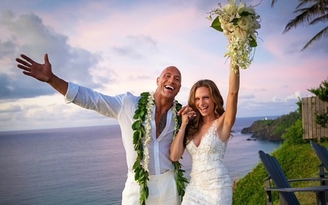 Tài tử Dwayne 'The Rock' Johnson kết hôn với bạn gái lâu năm