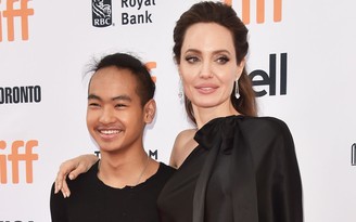 Angelina Jolie đưa con trai lớn đến Hàn Quốc nhập học