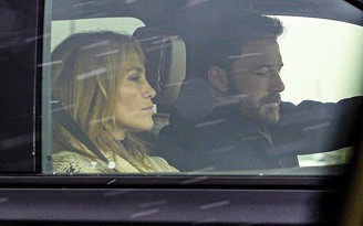 Jennifer Lopez lộ ảnh đi du lịch cùng Ben Affleck sau 17 năm chia tay