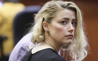 Amber Heard đứng trước nguy cơ phá sản