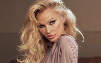 ‘Bom sex’ Pamela Anderson được thừa kế 10 triệu USD từ chồng cũ