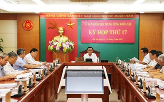 Bộ Chính trị thi hành kỷ luật loạt cựu lãnh đạo tỉnh Phú Yên